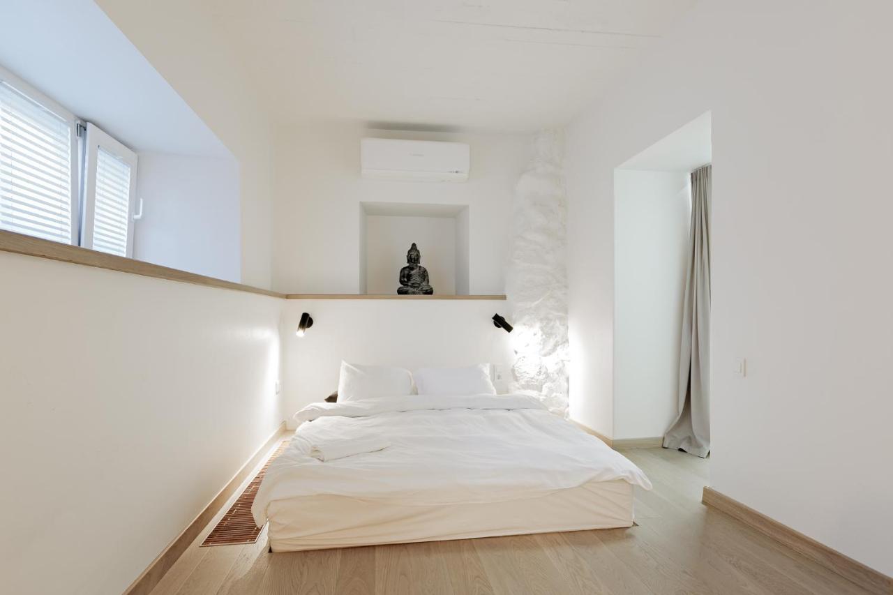 Buddha Luxury Apartment Kaunas City Centre Exteriör bild